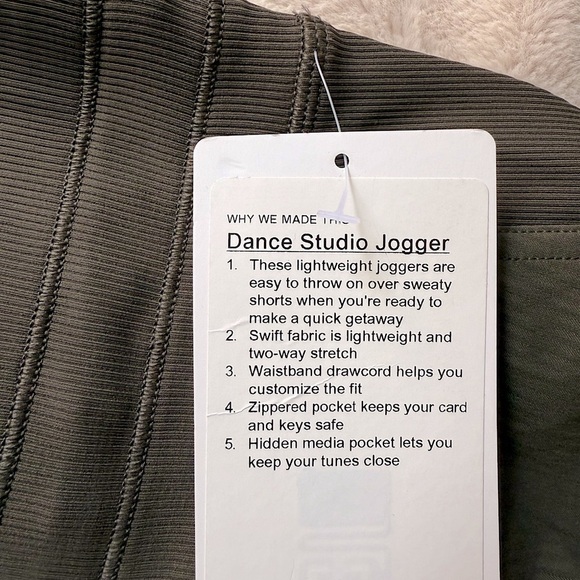 NWT Lululemon Dance Studio Jogger Dark Olive Size 6 - Picture 10 of 11